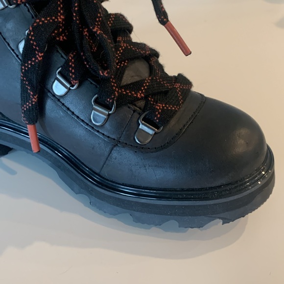 New—-Sorel Lennox hiking boots-black-size 6 - Picture 11 of 16